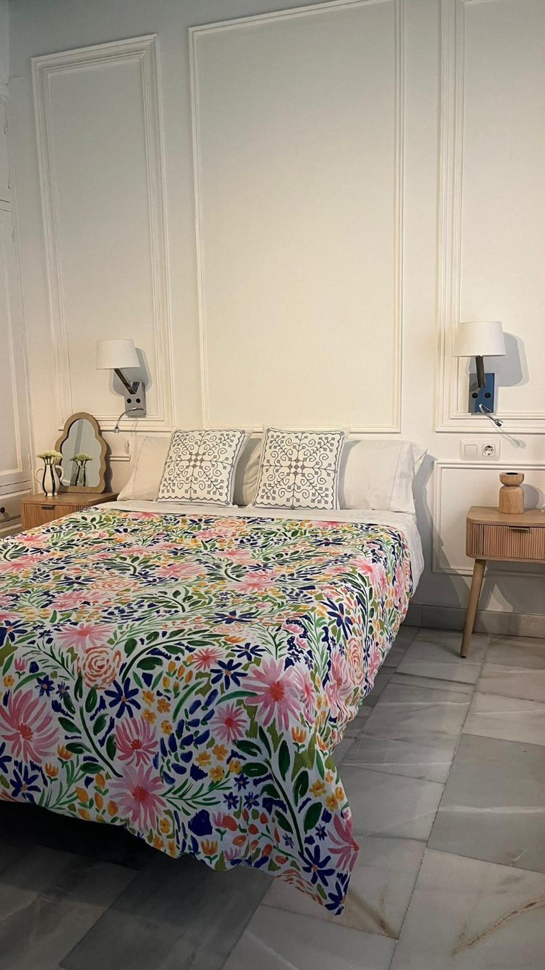 סביליה Apartamento En Casco Antiguo - Plaza De La Gavidia מראה חיצוני תמונה